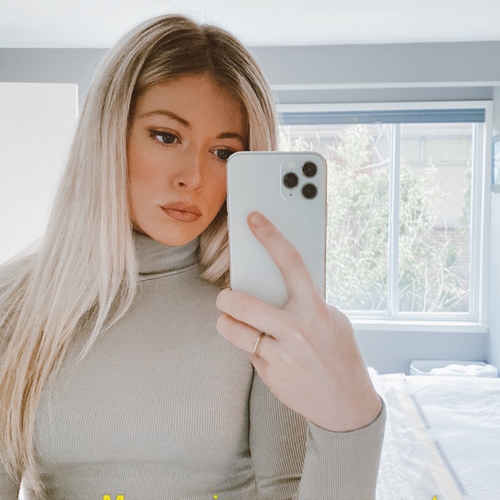 Meet your Posher, Alixson